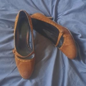 VINTAGE LIZ CLAIBORNE  Suede Heel